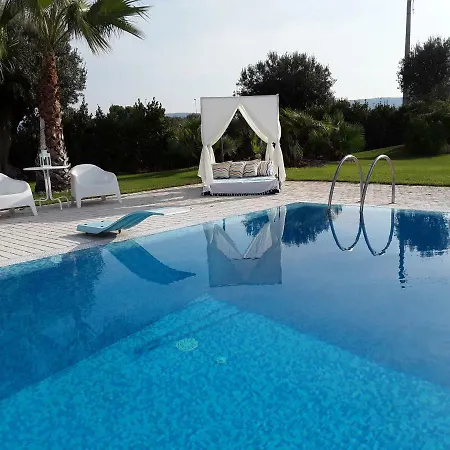 Bilocale In Con Piscina *